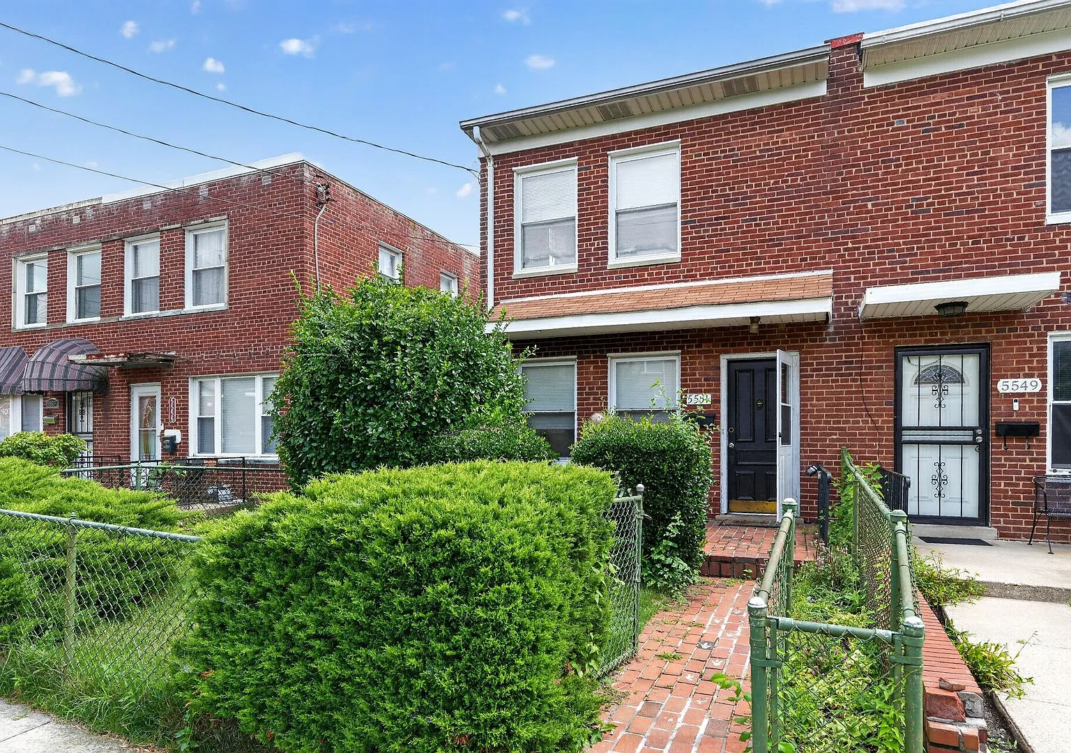 Beautiful 3BR Single-Family Home with Spacious Yard Near Fort Totten — Photo 1