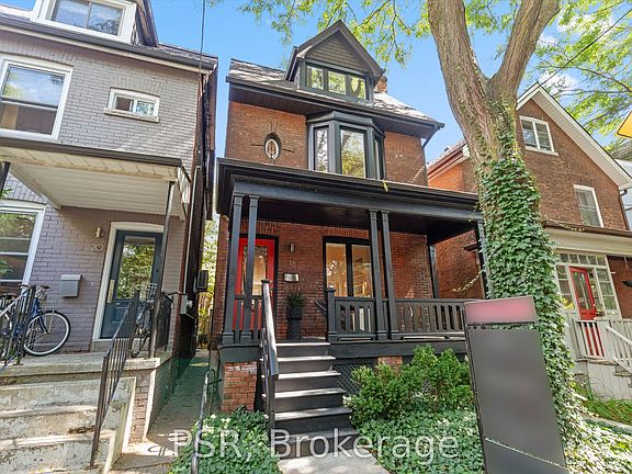 2nd image of 16 Mackenzie Cres