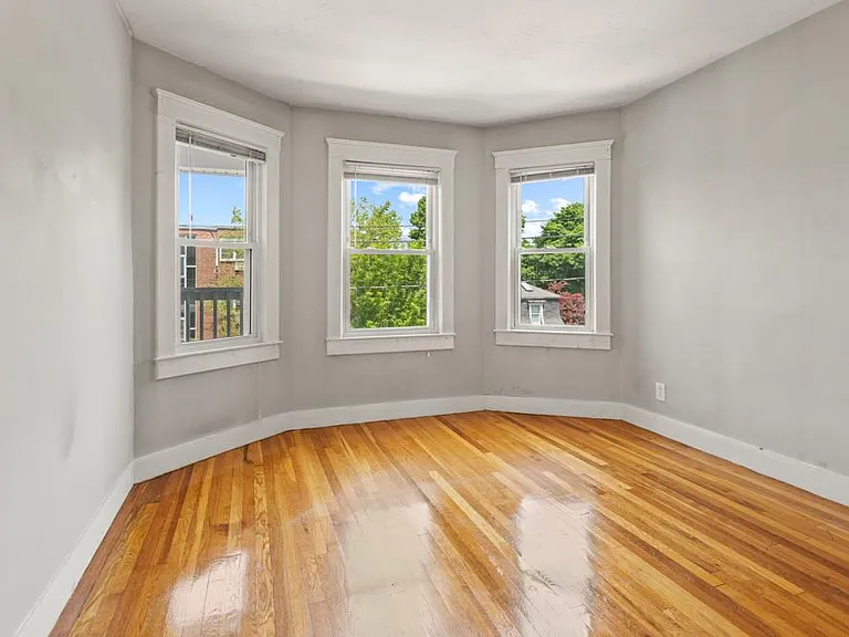 9 Bailey St #2 — Photo 8