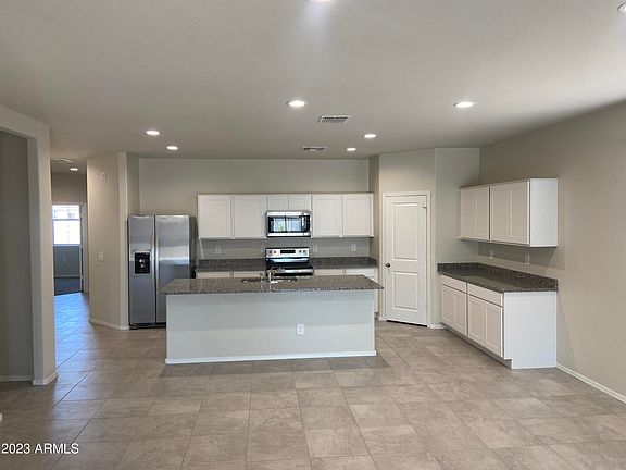 2nd image of 36163 W SAN ALVAREZ Avenue