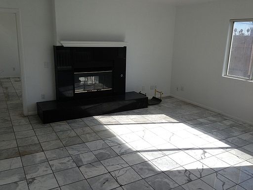 2nd image of 847 Missouri St APT A
