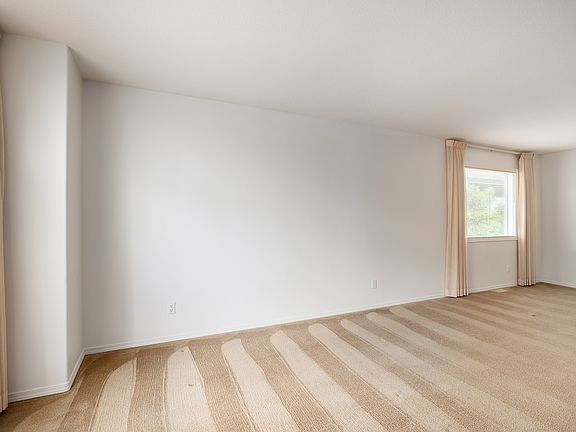 5th image of 615 Glenmeadows Rd #29
