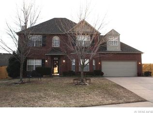 1021 W Granger St, Broken Arrow, OK 74012