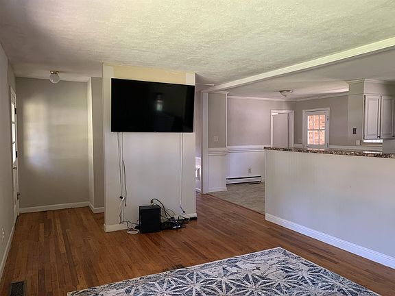 2nd image of 105 Messer Dr