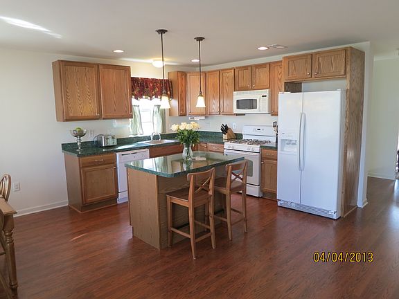 2nd image of 173 Wilde Ave