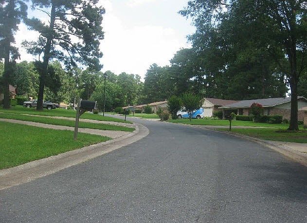 2nd image of 6216 Alameda Dr