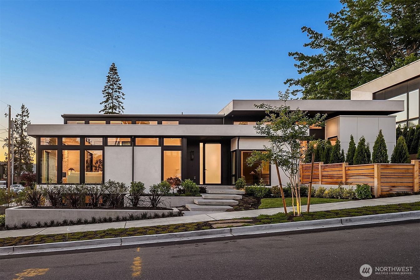 1st image of 10232 NE 65th Street