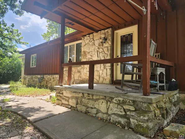 501 Inman St, Council Grove, KS 66846