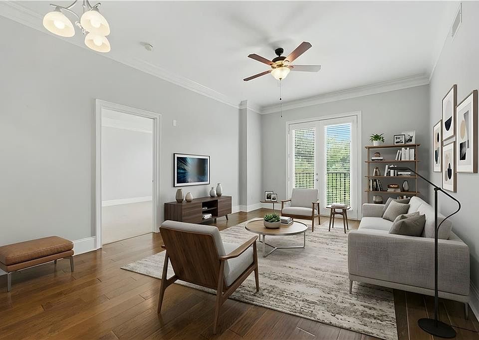 1st image of 2277 Peachtree Rd NE Unit 307