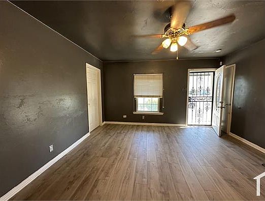 3rd image of 5199 Sagamore Dr