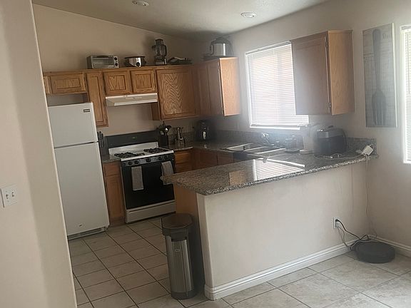5th image of 9412 Fox Forest Ave