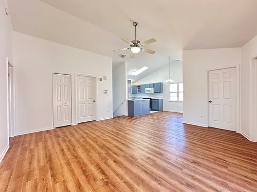 2803 Rutland Cir #204 Photo 1