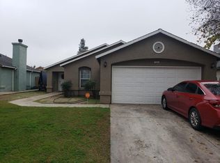 13541 9th St, Parlier, CA 93648