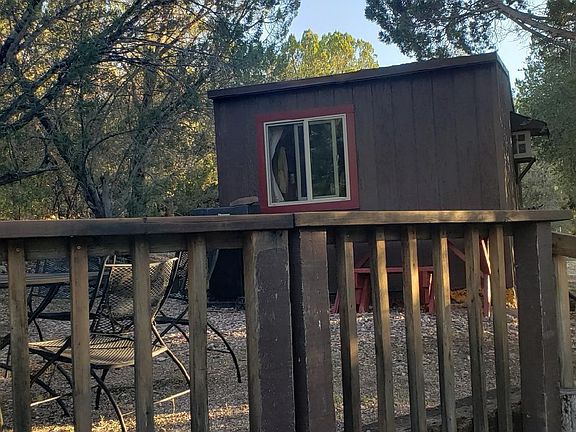2nd image of 260 Mineral Creek Rd