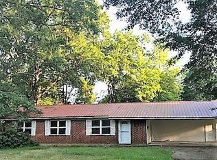 1402 Regina St, Mansfield, LA 71052