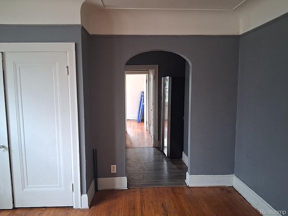 3rd image of 3792 Clements St