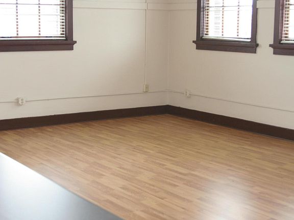 4th image of 301 Central Ave NE APT 106