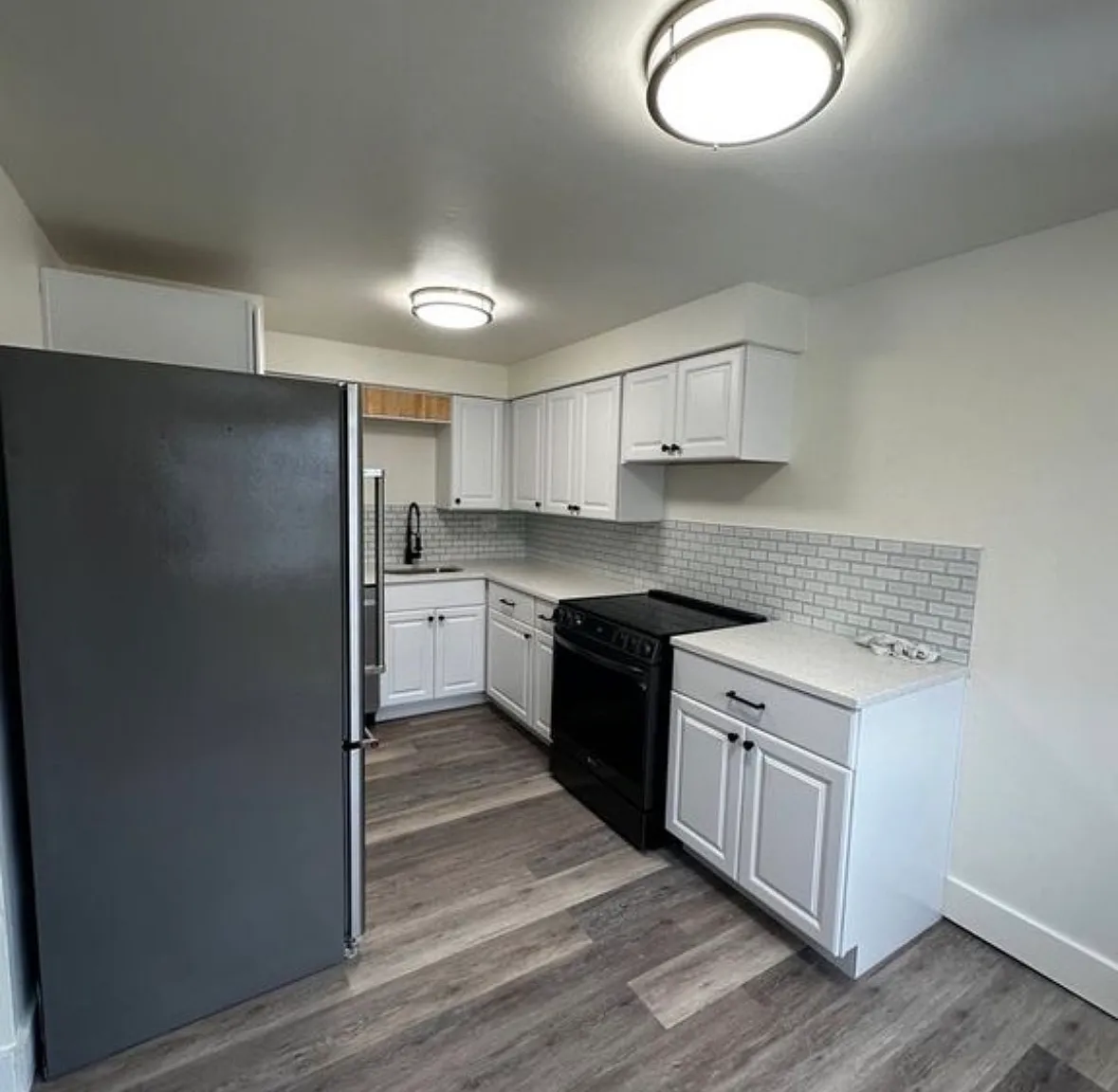 3 bed, $1,600 — Photo 1