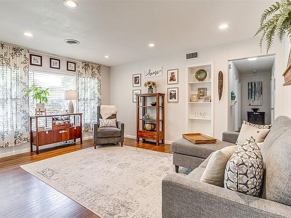 5th image of 3537 Meadow Oaks Dr