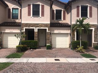 15021 SW 119th Way, Miami, FL 33196