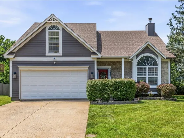 15446 Foster St, Overland Park, KS 66223