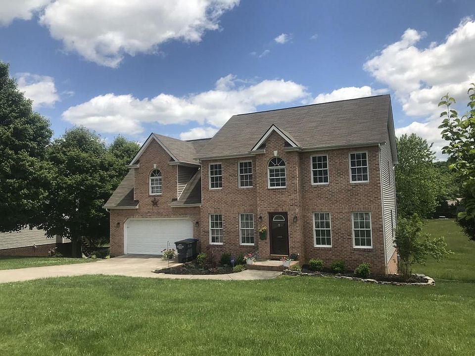 1st image of 3913 Lake Valley Ct