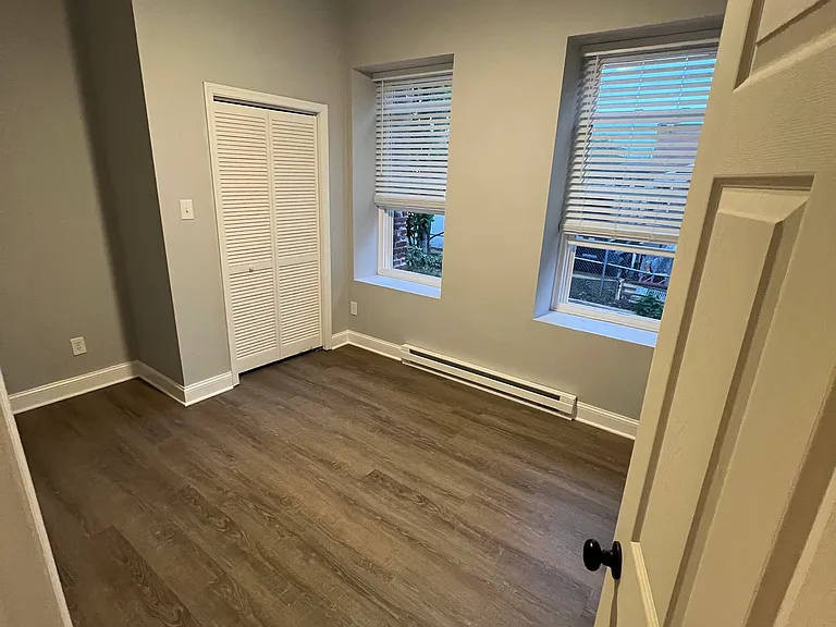 723 Ridge Ave #11 — Photo 4