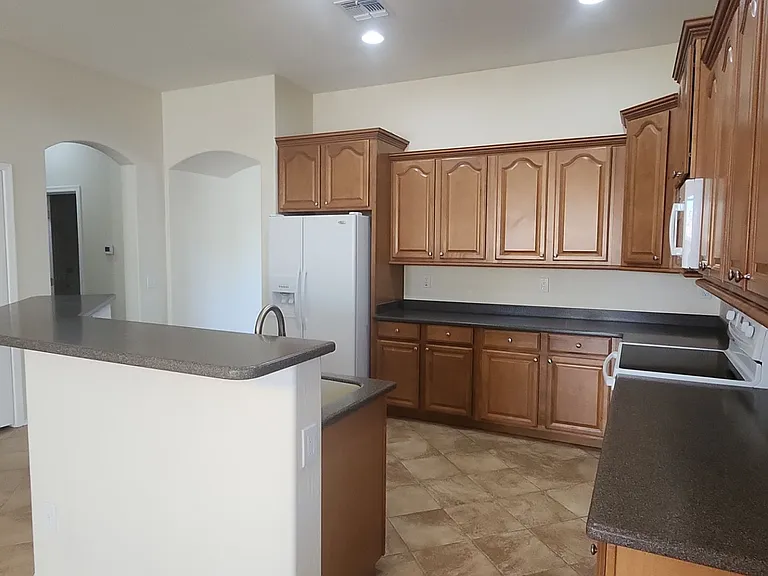 12731 W Eagle Ridge Ln — Photo 10
