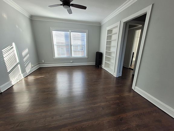 3rd image of 5732 S Stony Island Ave