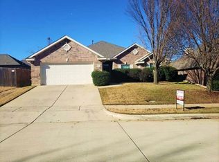 5833 Sugar Maple Dr, Fort Worth, TX 76244