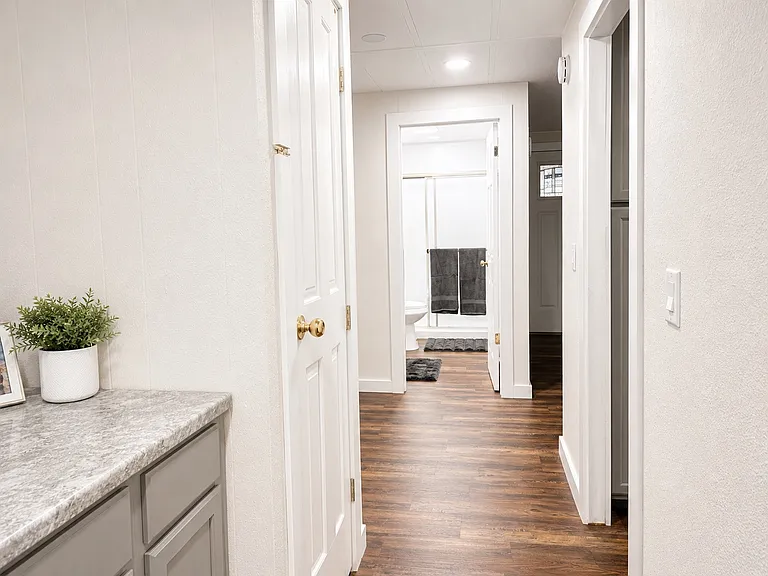 2112 E Lone Star Dr — Photo 15