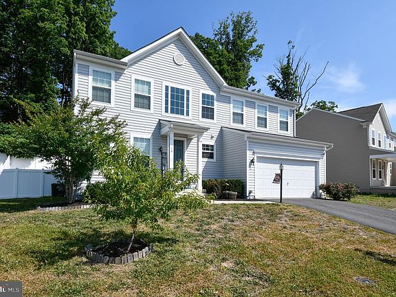 4th image of 18 Worsham Ln