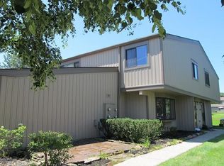 11804 Harbour Light Dr #1804, North Royalton, OH 44133