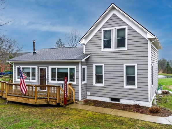 7465 Frith Rd, Saint Clair, MI 48079