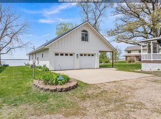 25493 Pasture Lake Dr, Spirit Lake, IA 51360
