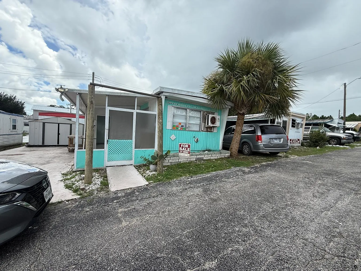 Handyman Special - Mobile Home For Only $500 — Photo 1