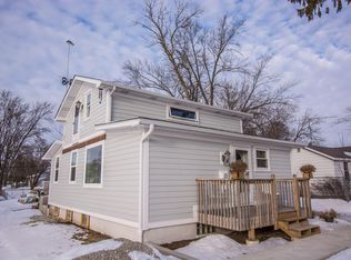 512 Breezy St, Delavan, WI 53115