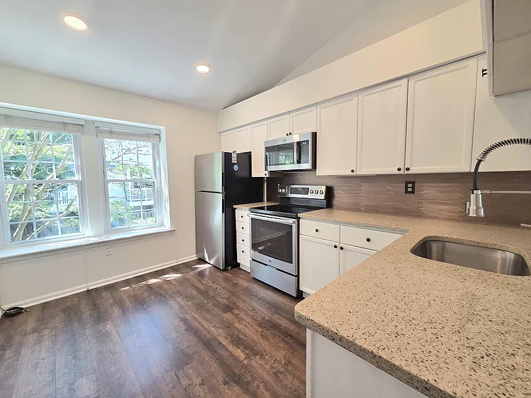 3431 Lakeside View Dr #154 — Photo 9