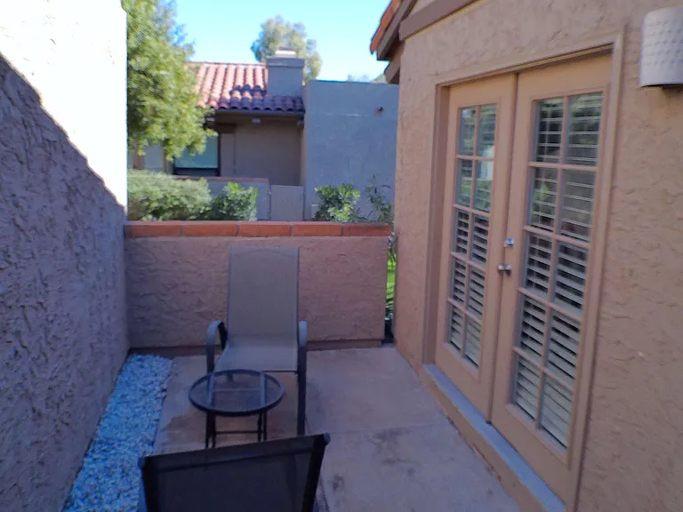 6439 N 77th Pl — Photo 14