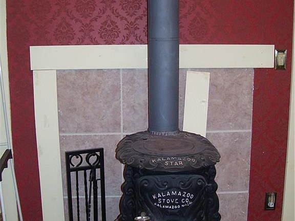 4th image of 12 E Xenia Jamestown Vlg