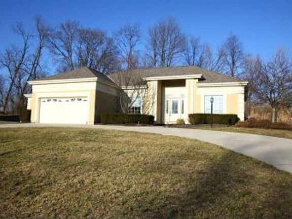 3rd image of 5920 Woodthrush Ln