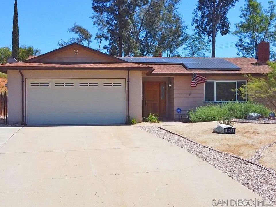 1st image of 8013 Royal Gardens Pl