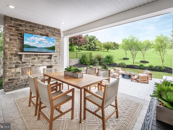 103 Casey Ct, Royersford, PA 19468
