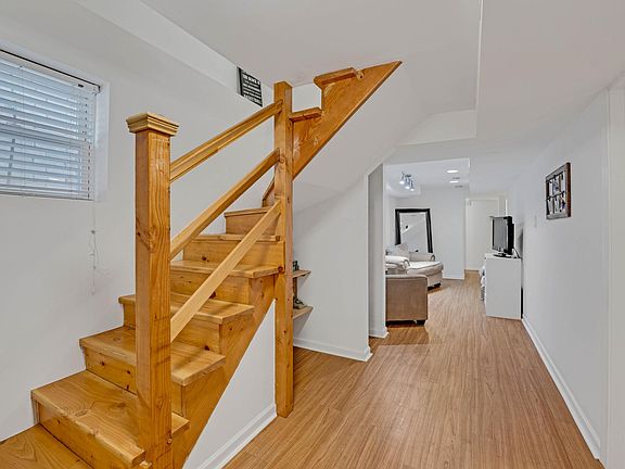 4th image of 1501 N North Park Ave #1