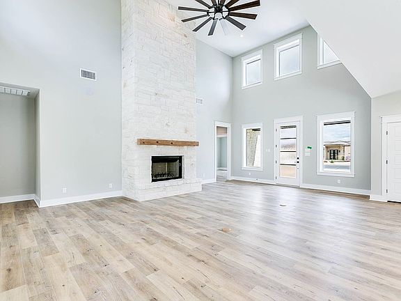 3rd image of 5417 Enclave Ct