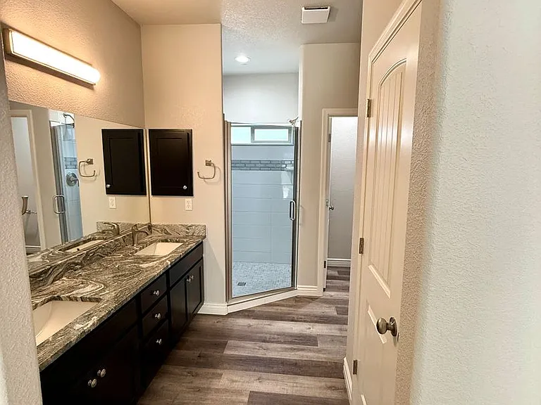 3368 N Apache St — Photo 27