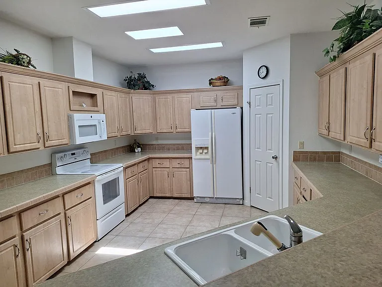 301 Water Landing Dr — Photo 12