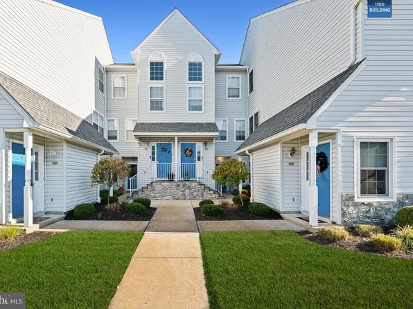 1107 Squirrel Rd, Marlton, NJ 08053