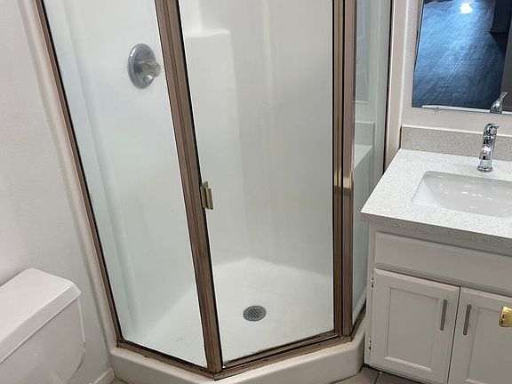 3rd image of 2462 S Barrington Ave #2