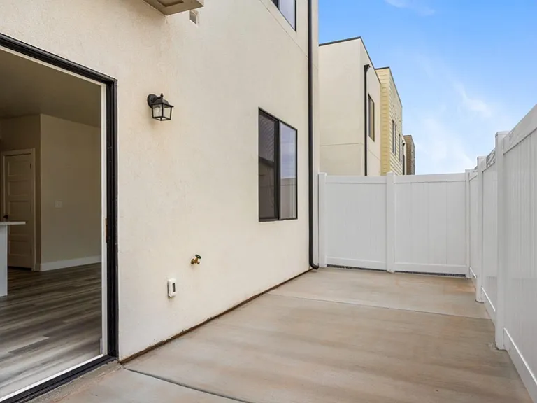 4102 S 545 E — Photo 14